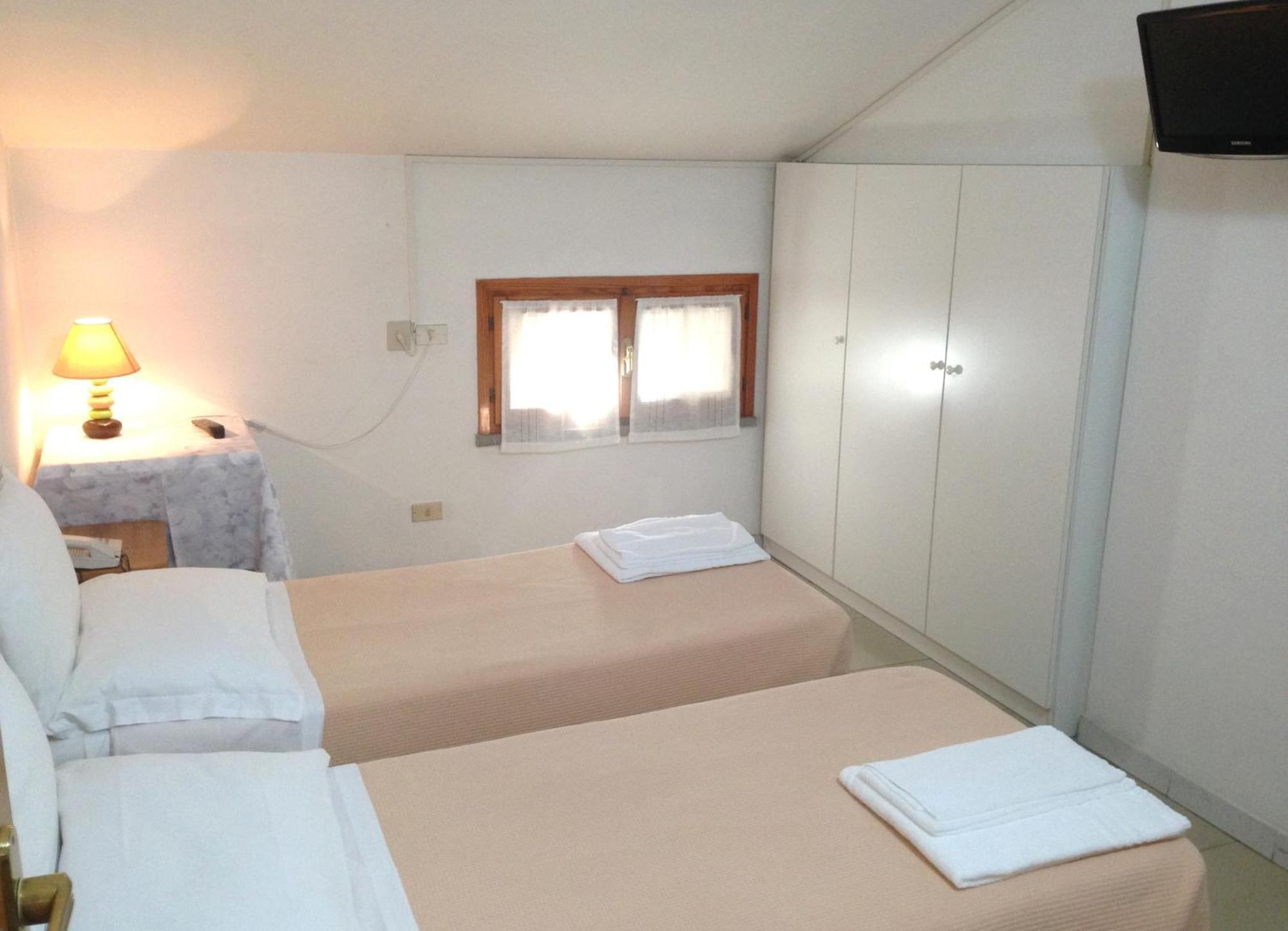 Albergo Romagna Fratta Terme Room photo